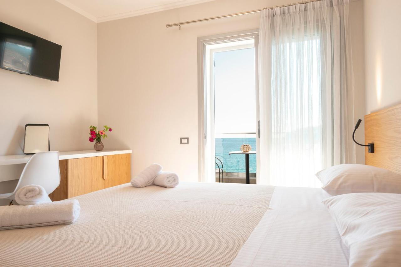 Bed and Breakfast Sonar En El Mar Himara Zewnętrze zdjęcie